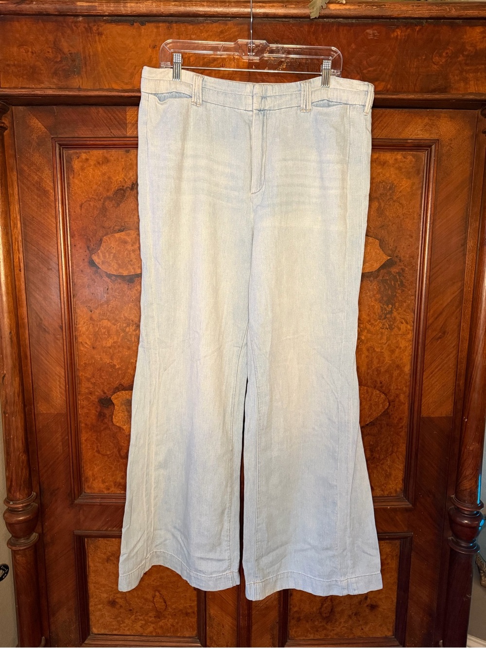 Anthropologie Pilcro Wide Leg Linen Blend Chambray Pants Size 32 Light Wash